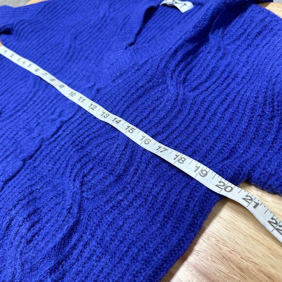 Kikit NWT Cable Knit V-Neck Hoodie Sweater Size L Blue Ribbed Trim Cozy Fuzzy - Picture 7 of 8